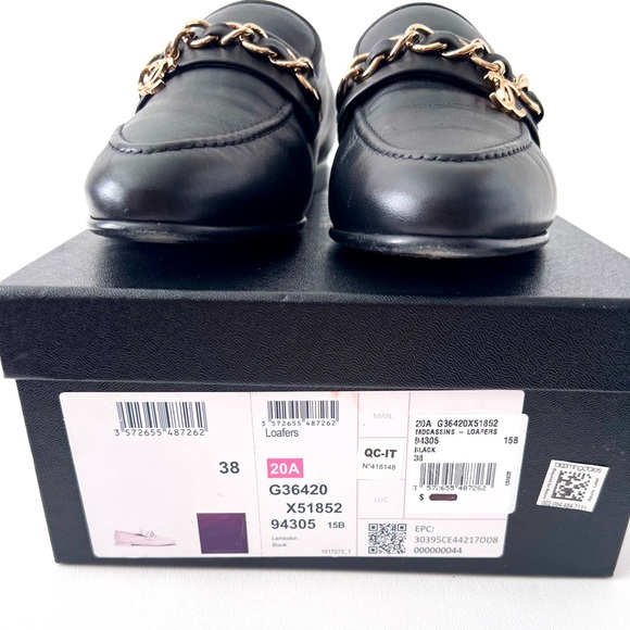 CHANEL | Black Lambskin Chain Loafers Leather Flats Gold CC Logo EU 38 - Picture 16 of 16